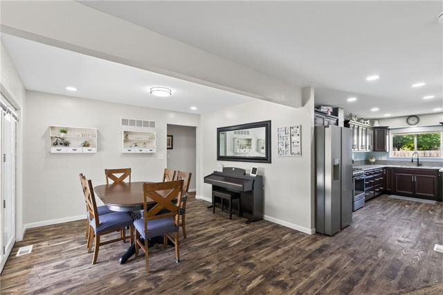 1120 NE Banner Drive, Lee's Summit, MO 64086