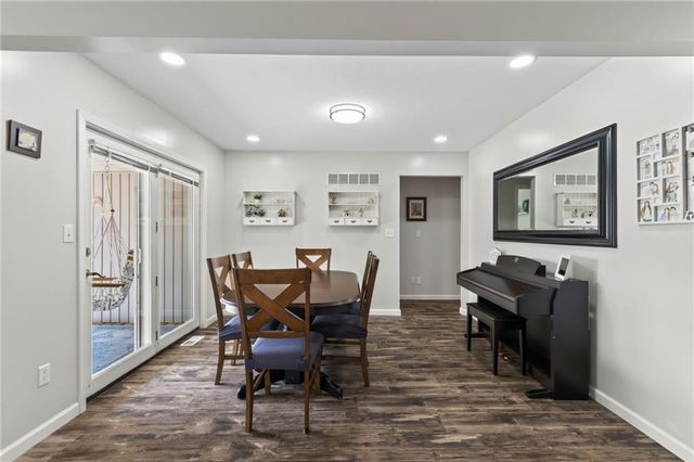 1120 NE Banner Drive, Lee's Summit, MO 64086