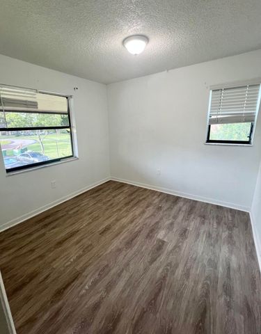 6061 Shaker Wood Circle 201, Tamarac, FL 33319