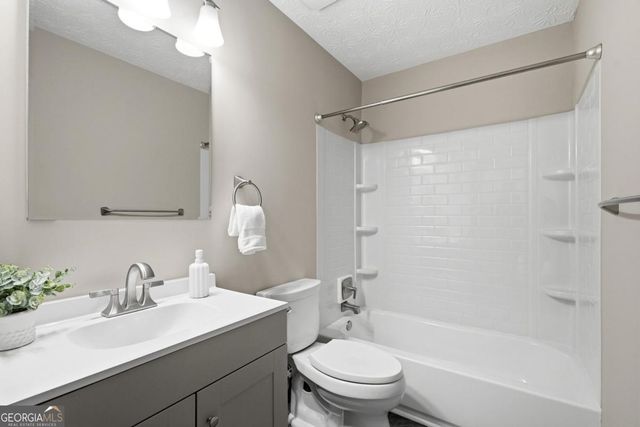 3855 Oak Park Drive, Suwanee, GA 30024