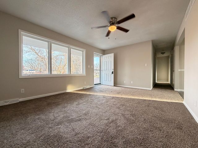 800 SYCAMORE ST, Boonville, MO 65233