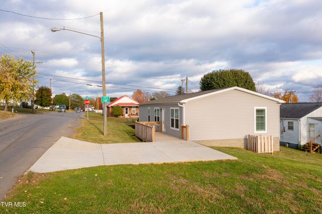 830 Fairview Avenue, Kingsport, TN 37660