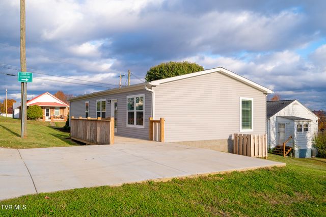 830 Fairview Avenue, Kingsport, TN 37660