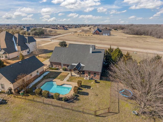 433 Wilderness Trail, Royse City, TX 75189