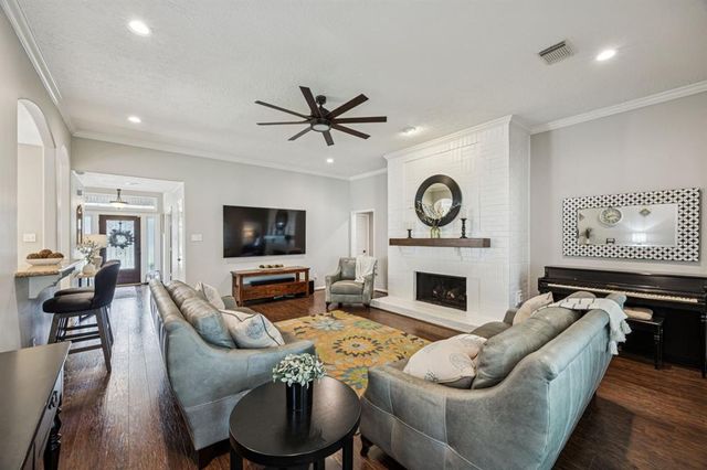12326 Wealdstone Drive, Tomball, TX 77377