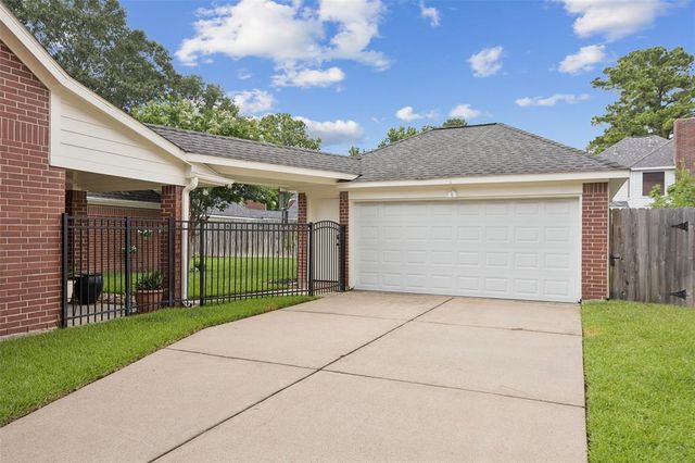 12326 Wealdstone Drive, Tomball, TX 77377