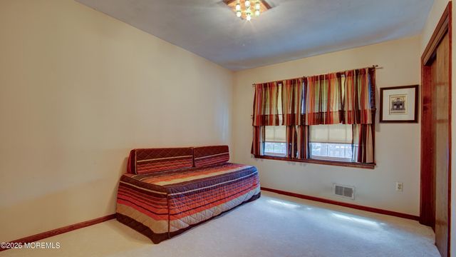 8 Sherman Court, Manalapan, NJ 07726