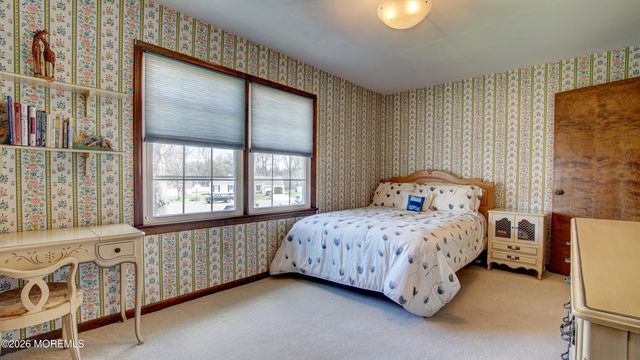 8 Sherman Court, Manalapan, NJ 07726