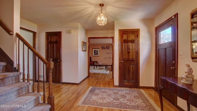 8 Sherman Court, Manalapan, NJ 07726