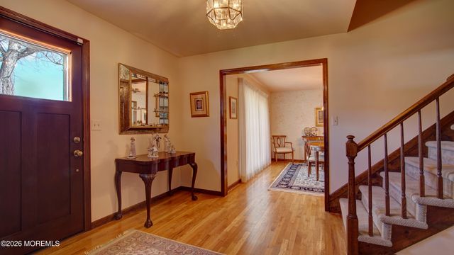 8 Sherman Court, Manalapan, NJ 07726