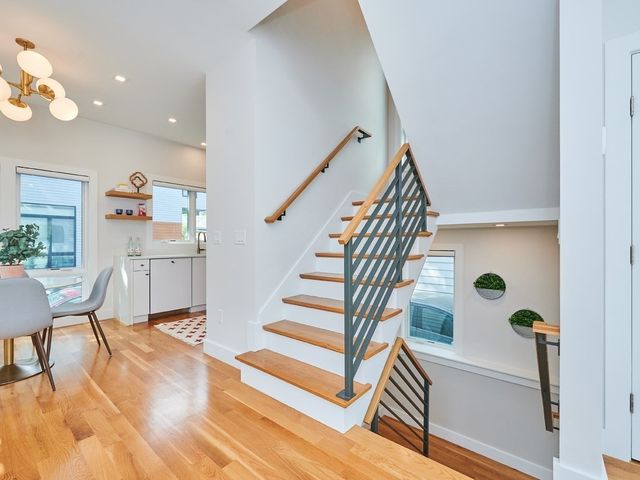 55 Union St 55A, Cambridge, MA 02141