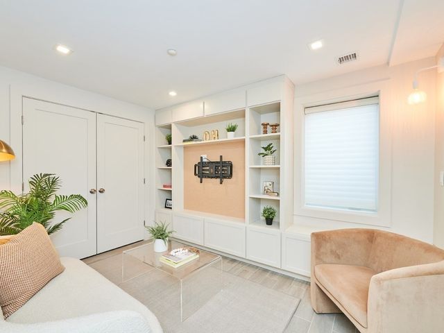 55 Union St 55A, Cambridge, MA 02141