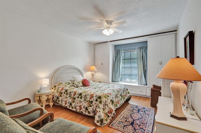 6750 NE 21st Road 123, Fort Lauderdale, FL 33308