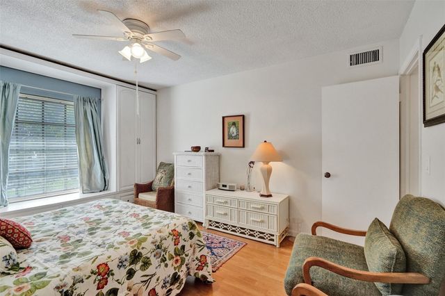 6750 NE 21st Road 123, Fort Lauderdale, FL 33308