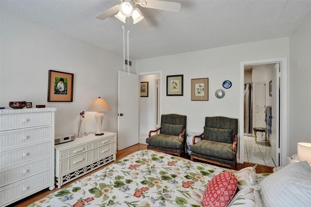 6750 NE 21st Road 123, Fort Lauderdale, FL 33308