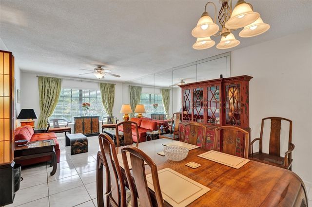 6750 NE 21st Road 123, Fort Lauderdale, FL 33308