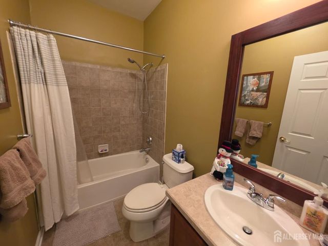 132 Timberlake Drive, Trenton, NJ 08618
