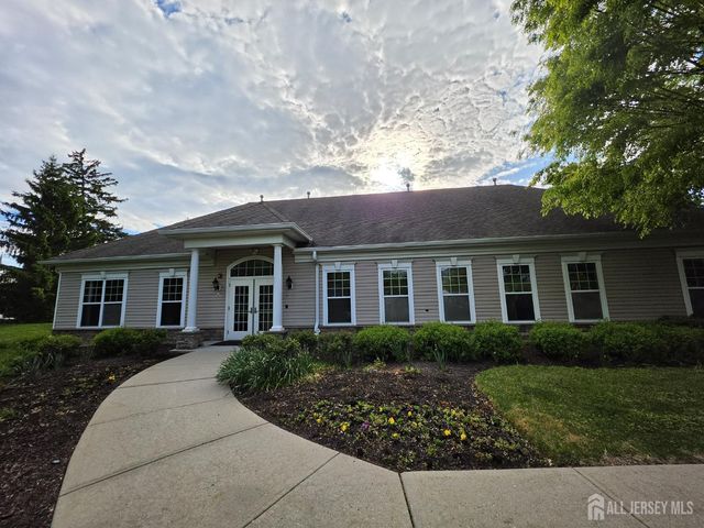 132 Timberlake Drive, Trenton, NJ 08618