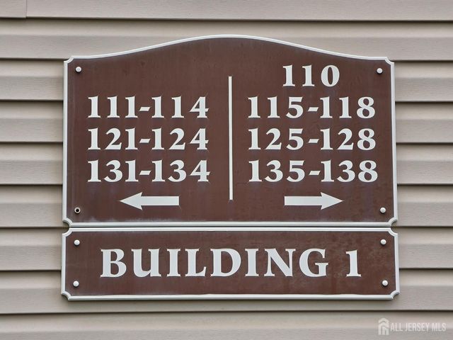 132 Timberlake Drive, Trenton, NJ 08618