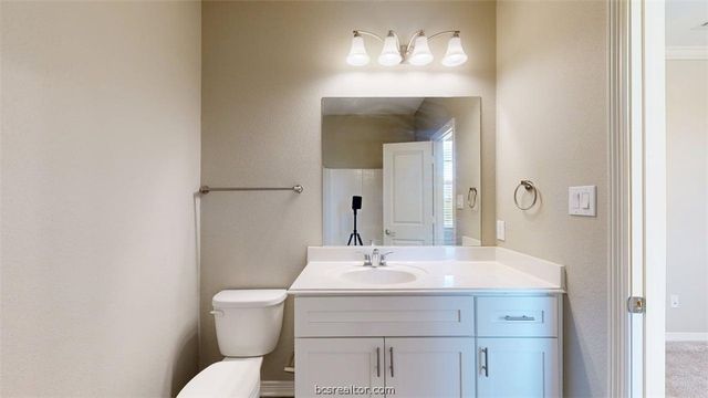 2027 Harvey Mitchell Parkway S, College Station, TX 77840