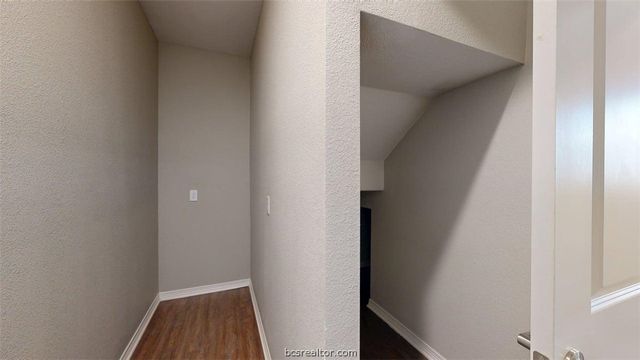 2027 Harvey Mitchell Parkway S, College Station, TX 77840