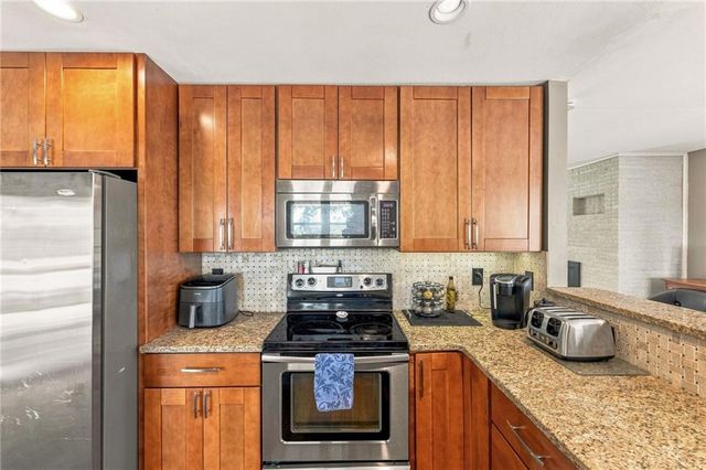 3706 N Grand Avenue, Kansas City, MO 64116
