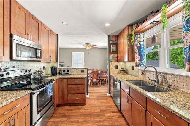 3706 N Grand Avenue, Kansas City, MO 64116