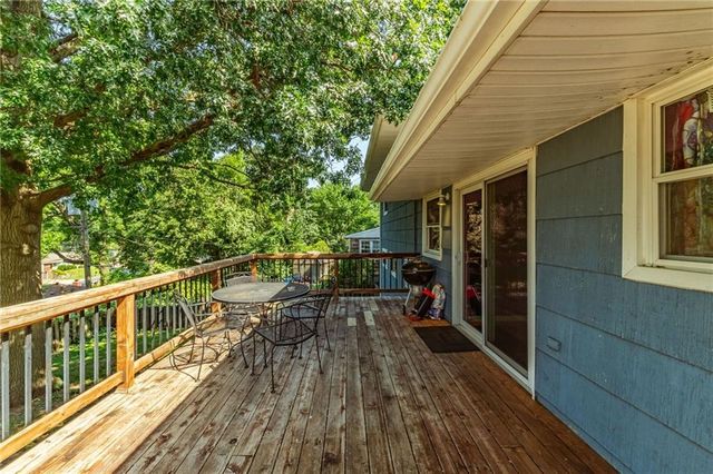 3706 N Grand Avenue, Kansas City, MO 64116
