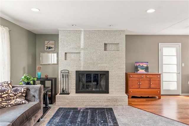 3706 N Grand Avenue, Kansas City, MO 64116