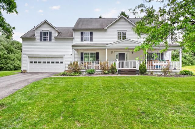 5 Red Tail Court, Pawling, NY 12564
