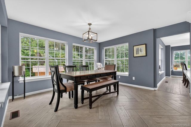 5 Red Tail Court, Pawling, NY 12564