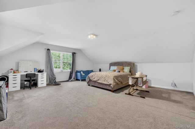 5 Red Tail Court, Pawling, NY 12564