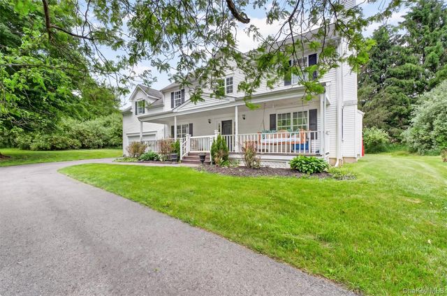 5 Red Tail Court, Pawling, NY 12564