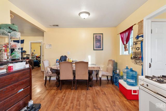 29951 Orange Street, Shafter, CA 93263