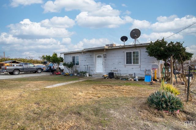 29951 Orange Street, Shafter, CA 93263
