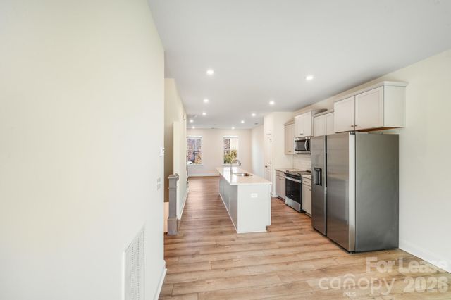 334 Simeon Drive, Charlotte, NC 28208