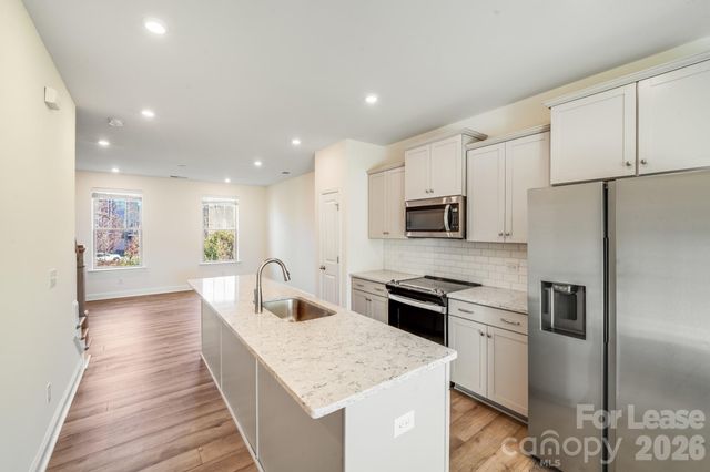 334 Simeon Drive, Charlotte, NC 28208