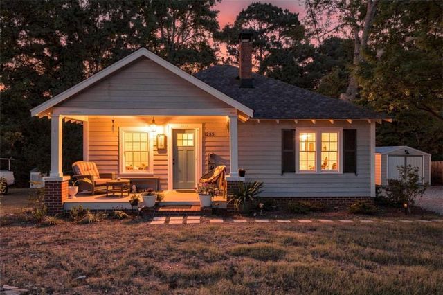 1235 S Madison Avenue S, Monroe, GA 30655