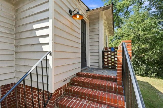 1235 S Madison Avenue S, Monroe, GA 30655