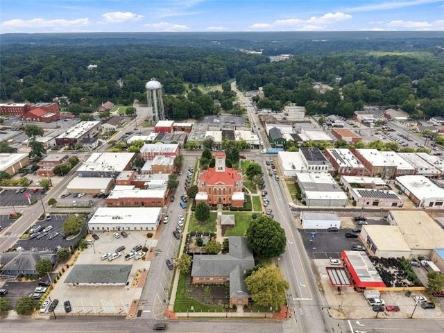 1235 S Madison Avenue S, Monroe, GA 30655