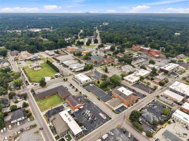 1235 S Madison Avenue S, Monroe, GA 30655