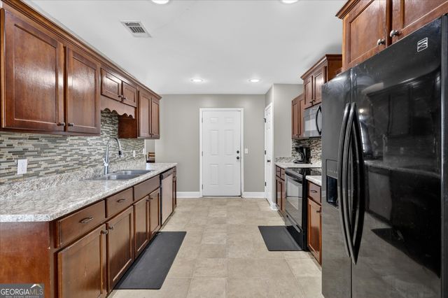 245 Stonebrook Way, Statesboro, GA 30458