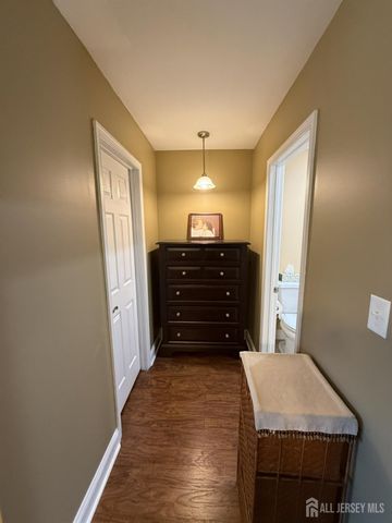 41 Dogwood Court, Jamesburg, NJ 08831