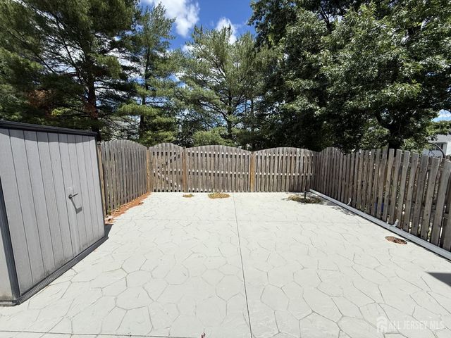 41 Dogwood Court, Jamesburg, NJ 08831