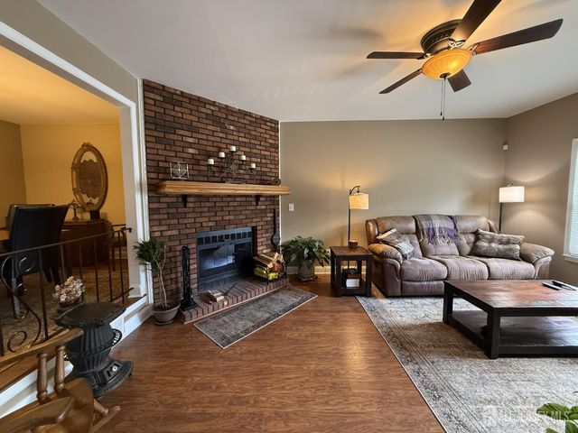 41 Dogwood Court, Jamesburg, NJ 08831