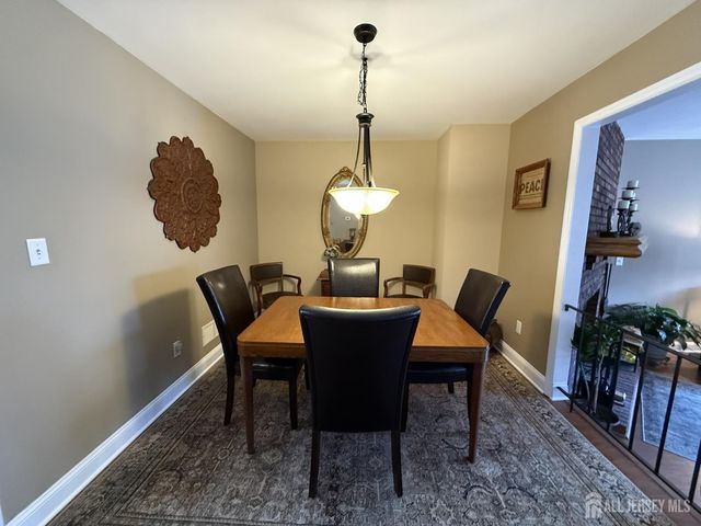 41 Dogwood Court, Jamesburg, NJ 08831