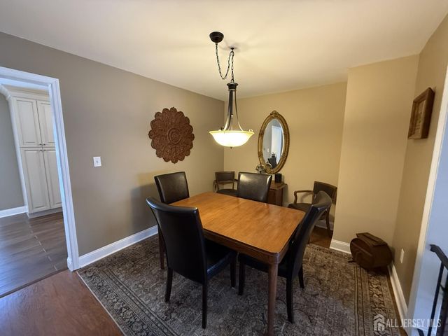 41 Dogwood Court, Jamesburg, NJ 08831