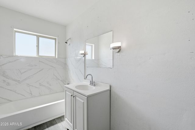 101 W HARWELL Road, Phoenix, AZ 85041