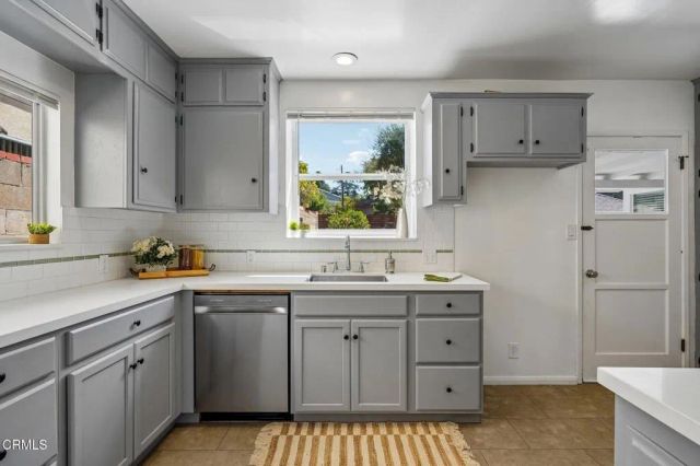 4326 Briggs Avenue, Montrose, CA 91020
