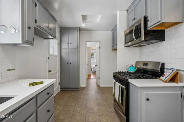 4326 Briggs Avenue, Montrose, CA 91020